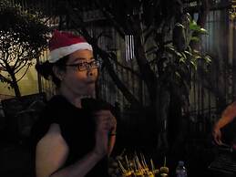 The Oasis Hostel - Adults Only