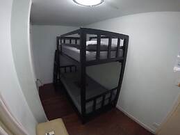 The Oasis Hostel - Adults Only