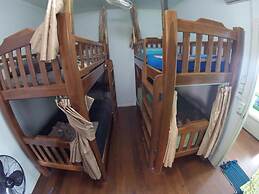 The Oasis Hostel - Adults Only