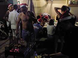 The Oasis Hostel - Adults Only