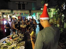 The Oasis Hostel - Adults Only