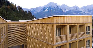 Tirol Lodge