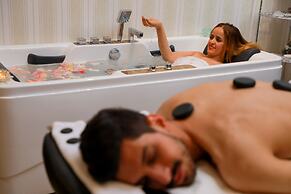 Loumage Suites & Spa