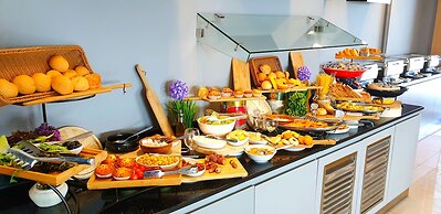 Loumage Suites & Spa