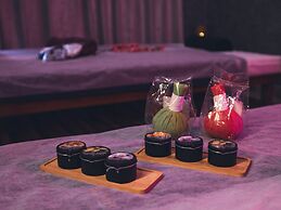 Loumage S Suites and Spa