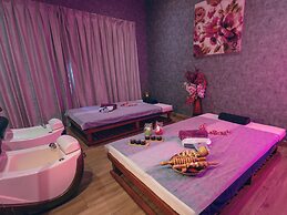 Loumage S Suites and Spa