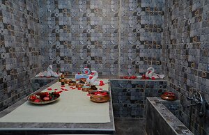 Loumage Suites & Spa