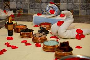 Loumage Suites & Spa