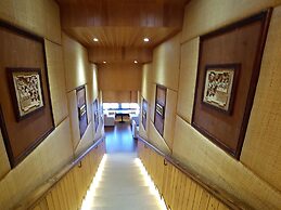 Yangshuo Li River Gallery Lodge