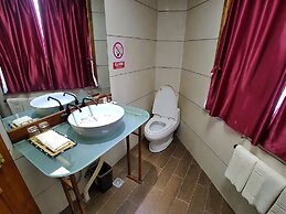 Yangshuo Li River Gallery Lodge