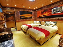 Yangshuo Li River Gallery Lodge