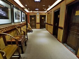 Yangshuo Li River Gallery Lodge