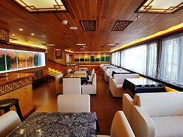 Yangshuo Li River Gallery Lodge