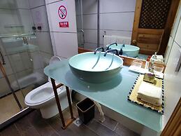 Yangshuo Li River Gallery Lodge