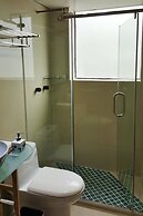 Yangshuo Li River Lodge