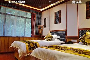 Yangshuo Li River Lodge