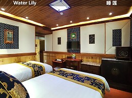 Yangshuo Li River Lodge
