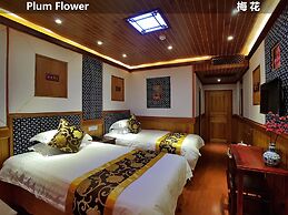 Yangshuo Li River Lodge