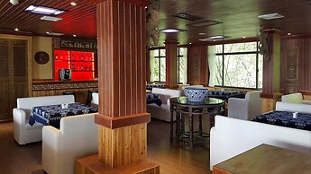 Yangshuo Li River Lodge