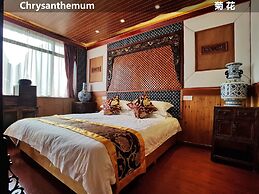 Yangshuo Li River Lodge