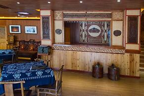 Yangshuo Li River Lodge