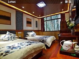 Yangshuo Li River Lodge