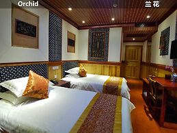 Yangshuo Li River Lodge