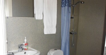 Three Sisters Studio Apartments