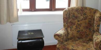 Three Sisters Studio Apartments