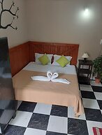 Casa Almeida Guest House