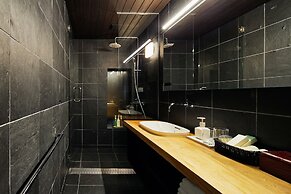 Kyoto Urushiro Wakasaya