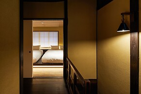 Kyoto Urushiro Wakasaya