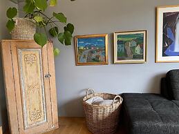 Embassy Apartments Downtown