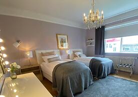 Embassy Apartments Downtown