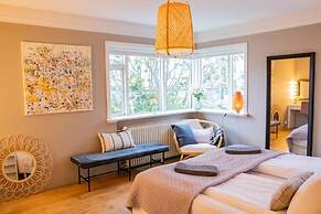 Embassy Apartments Downtown