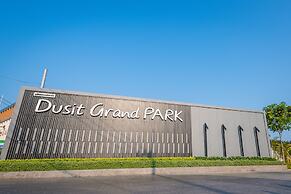 Dusit Grand Park by GrandisVillas
