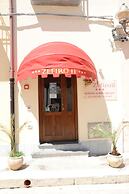 Zefiro Rooms & Breakfast