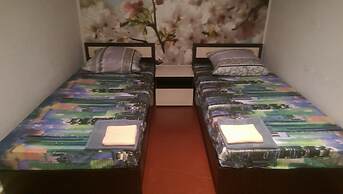 Guest House on Griboedovsky 27a - hostel
