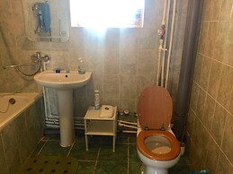 Guest House on Griboedovsky 27a - hostel