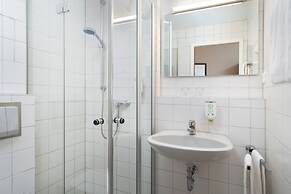Ates Hotel Lampertheim by Aurum