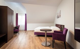 Ates Hotel Lampertheim by Aurum