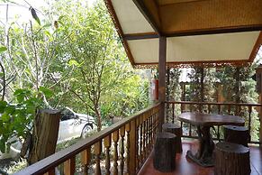 Phuruarounmai Resort