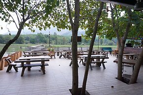 Phuruarounmai Resort