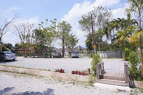 Phuruarounmai Resort