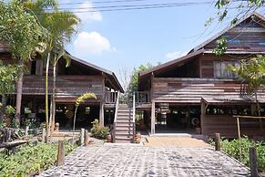 Phuruarounmai Resort