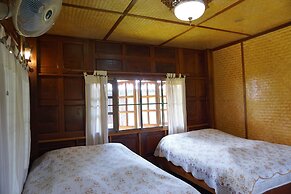 Phuruarounmai Resort