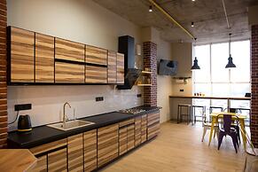 Hotel Bee Station - Hostel