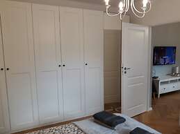 2 Bedroom City Center Apartment