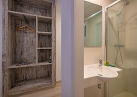 AGI Gloria Rooms