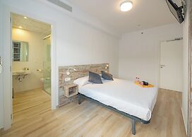 AGI Gloria Rooms